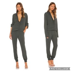 NEW Monrow Long Sleeve Crepe Jumpsuit Size Small